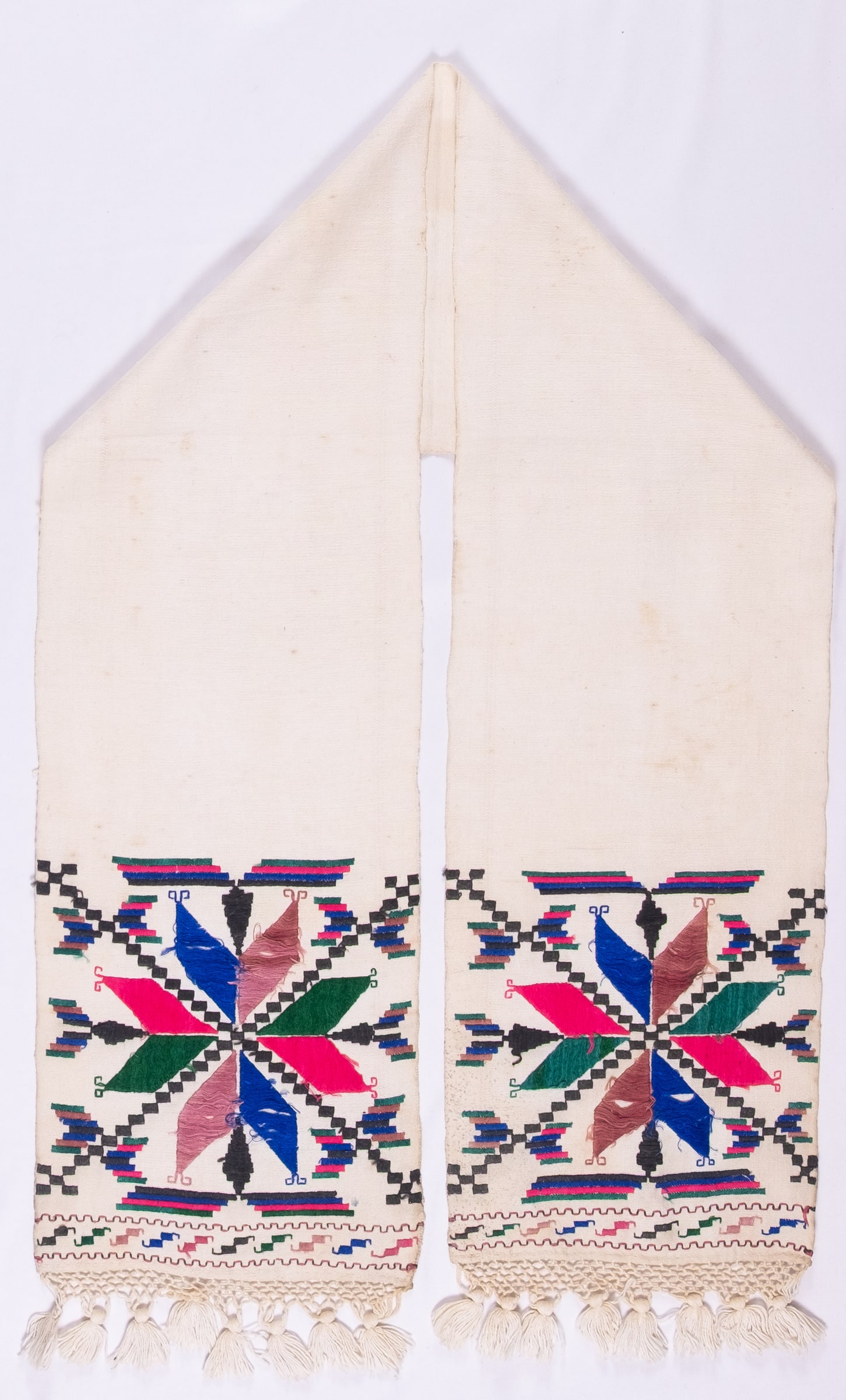 rushnyk ukrainien — 104 — Passé plat, Passé plat compté, Passé plat compté droit, Passé plat compté Kachalotchka — Podolie orientale — collection Zablotska-Koval
