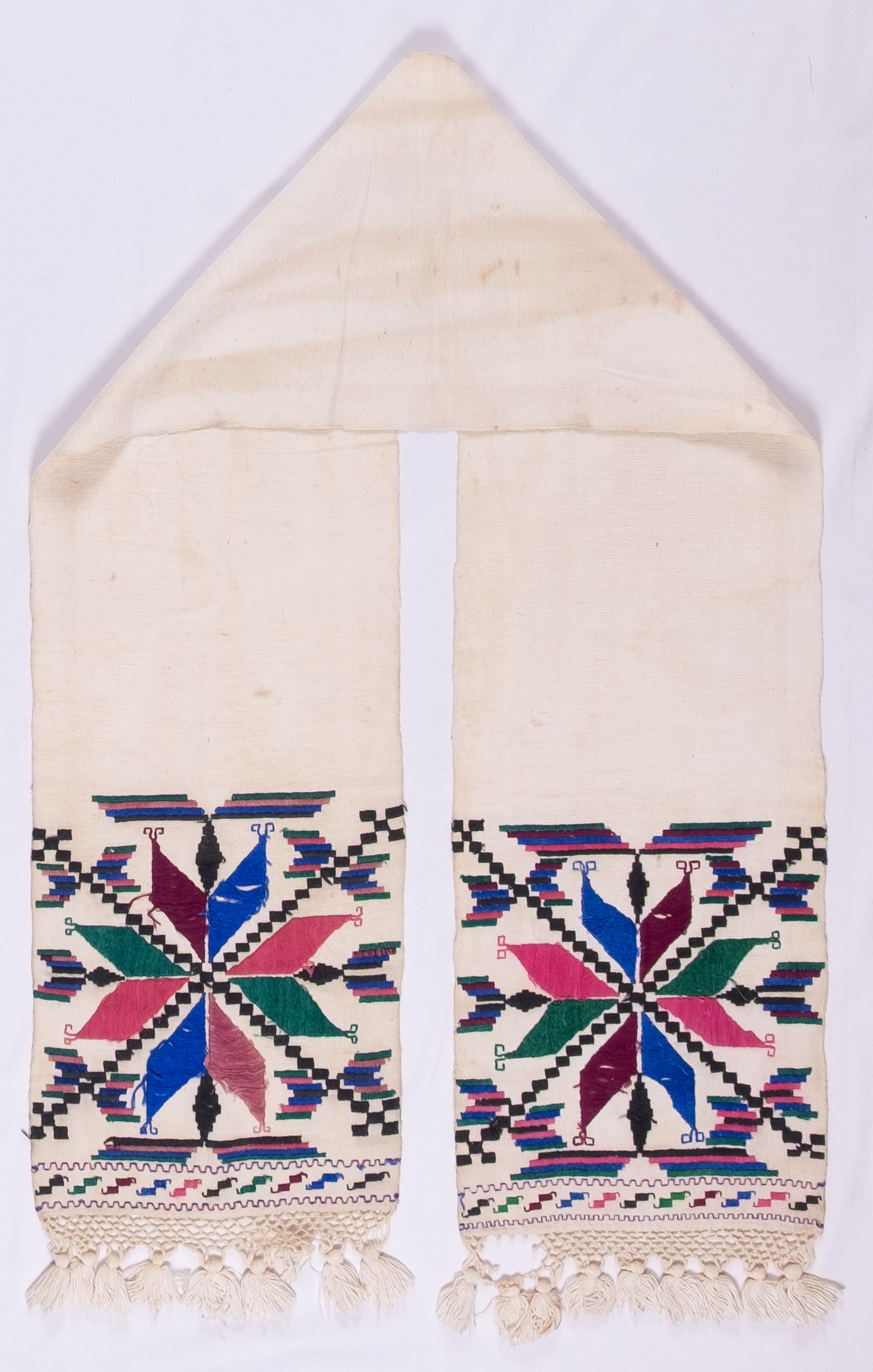 rushnyk ukrainien — 105 — Passé plat, Passé plat compté, Passé plat compté droit — Podolie orientale — collection Zablotska-Koval