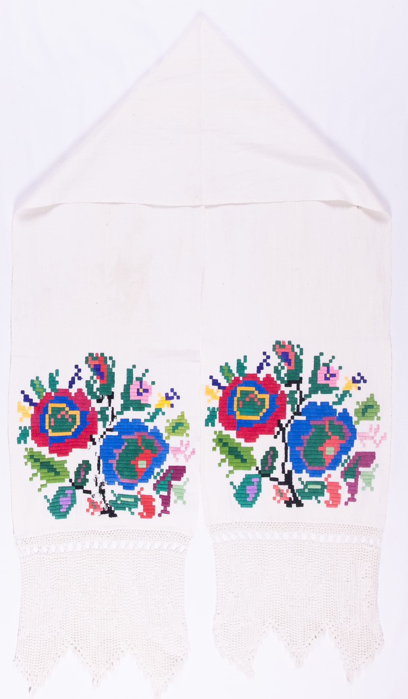 Ukrainian rushnyk — 125 — Satin stitch, Counted satin stitch, Straight counted satin stitch — Eastern Podolia — Zablotska-Koval collection