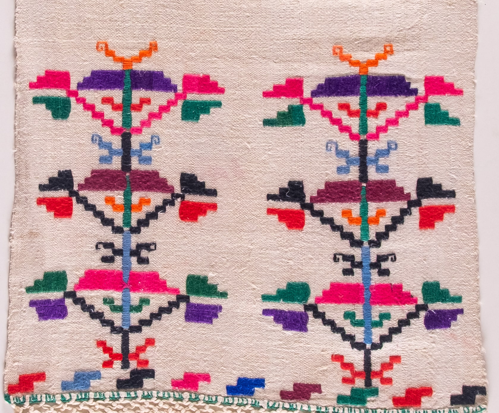 Embroidery end 1