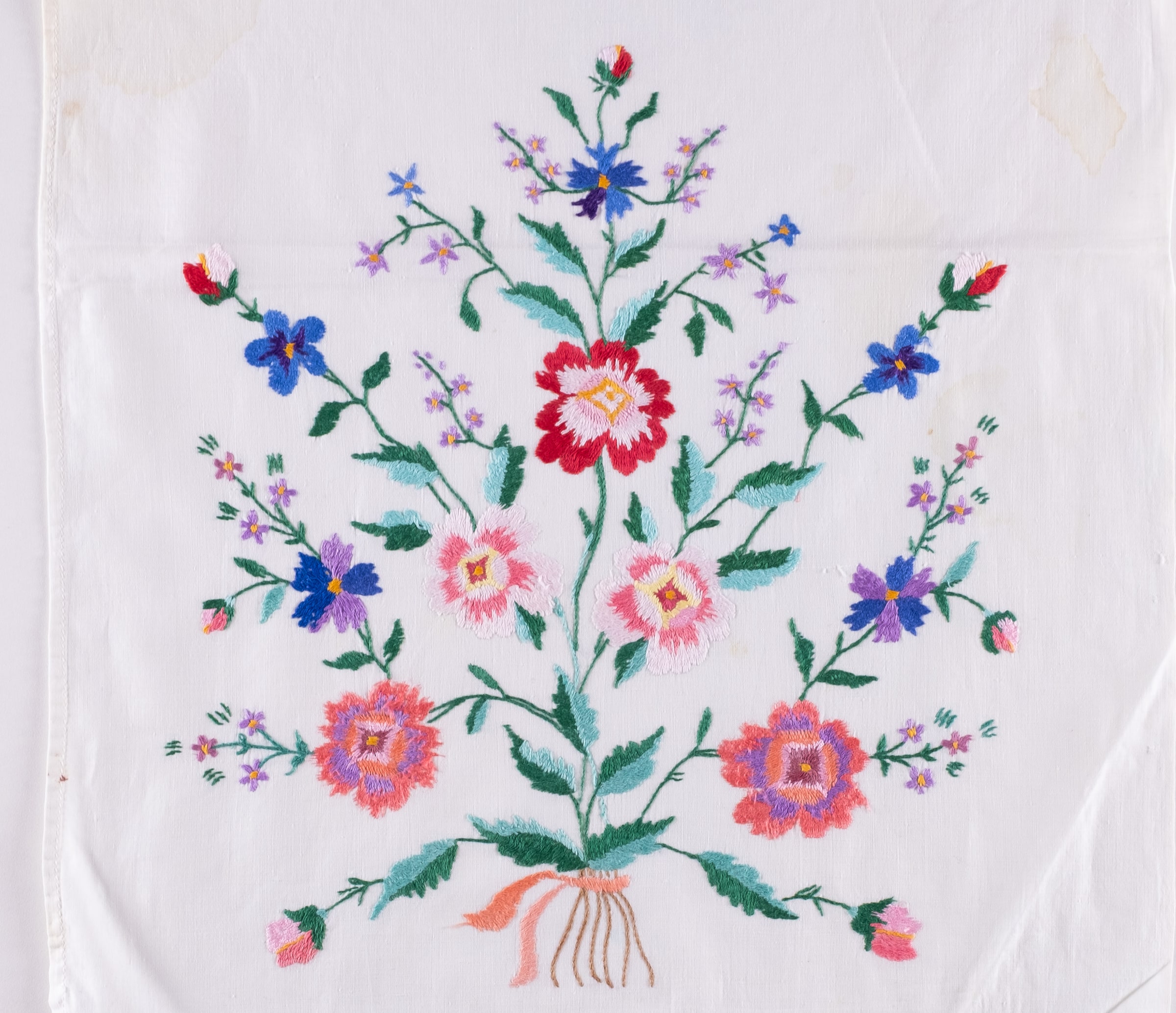 Embroidery end 1