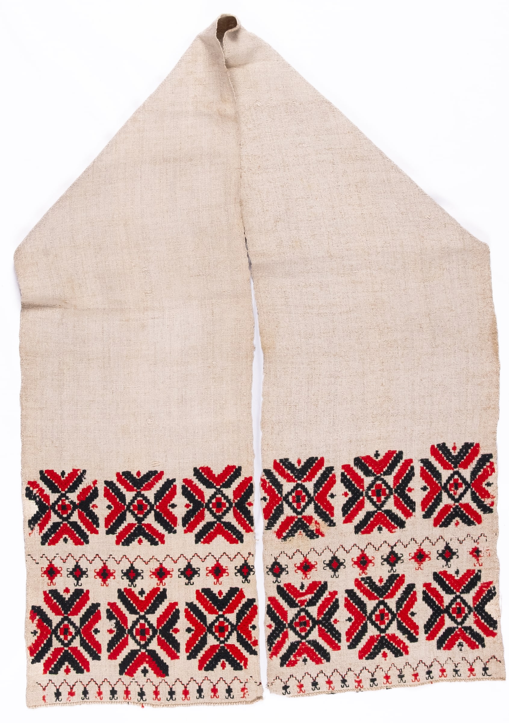 Ukrainian rushnyk — 16 — Satin stitch — Eastern Podolia — Zablotska-Koval collection