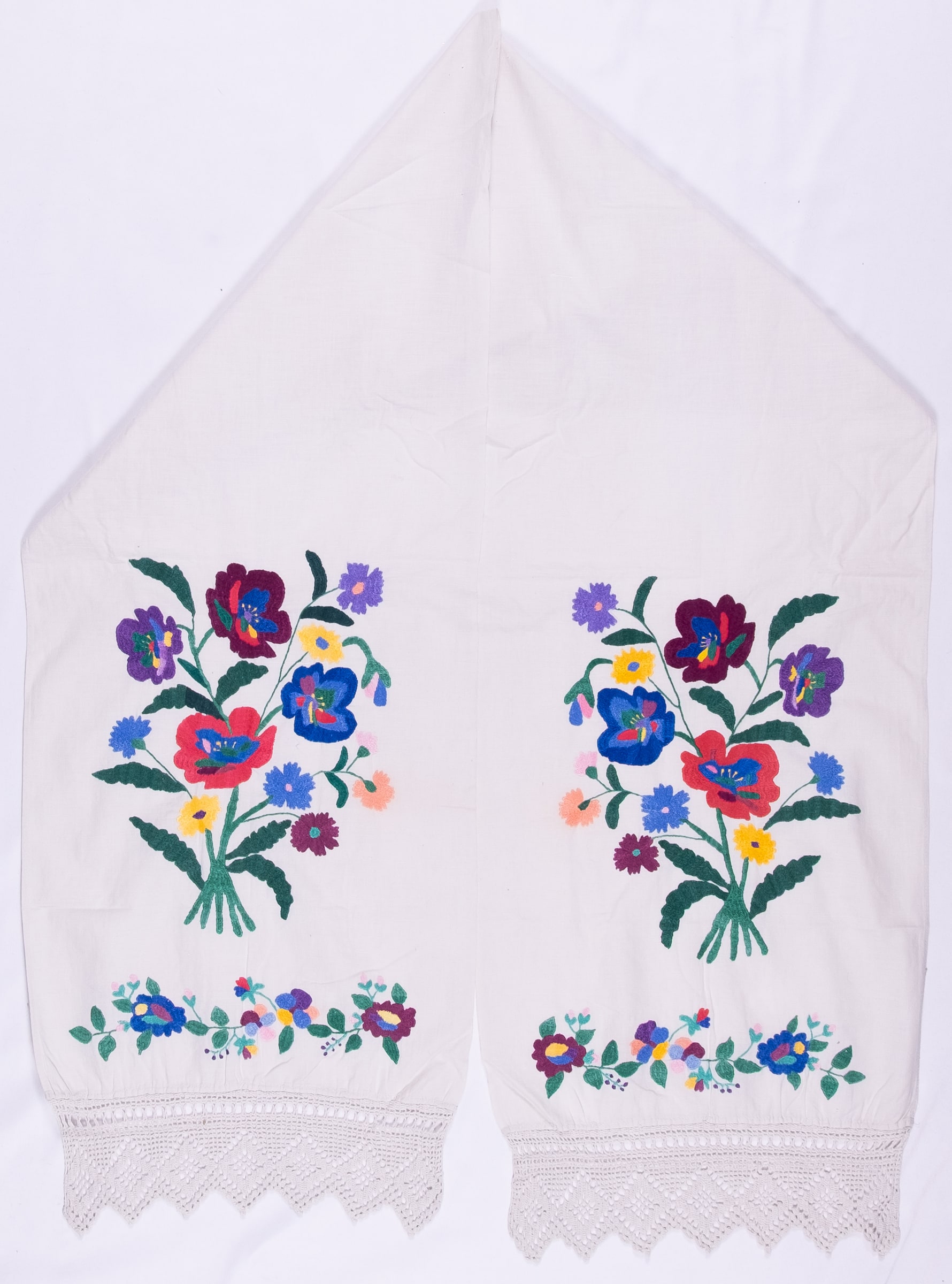 Ukrainian rushnyk — 186 — Satin stitch, Free style satin stitch — Volhynia — Flowers — Zablotska-Koval collection