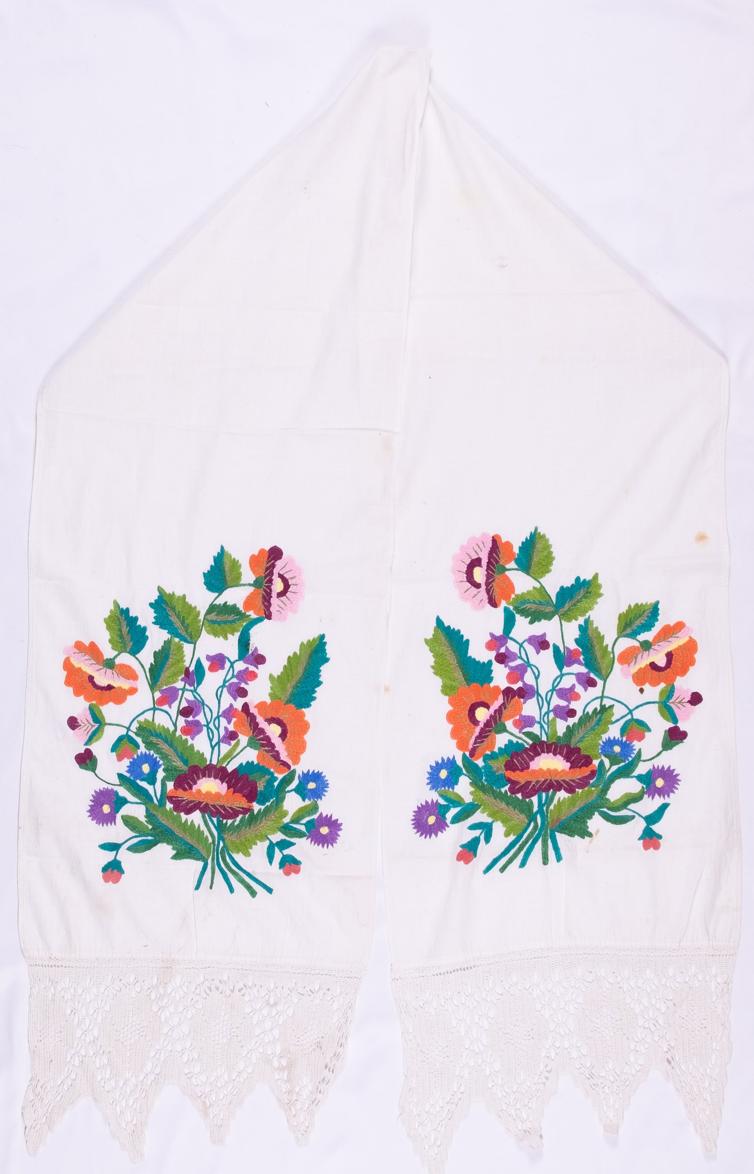 Ukrainian rushnyk — 199 — Satin stitch, Counted satin stitch — Flowers — Zablotska-Koval collection