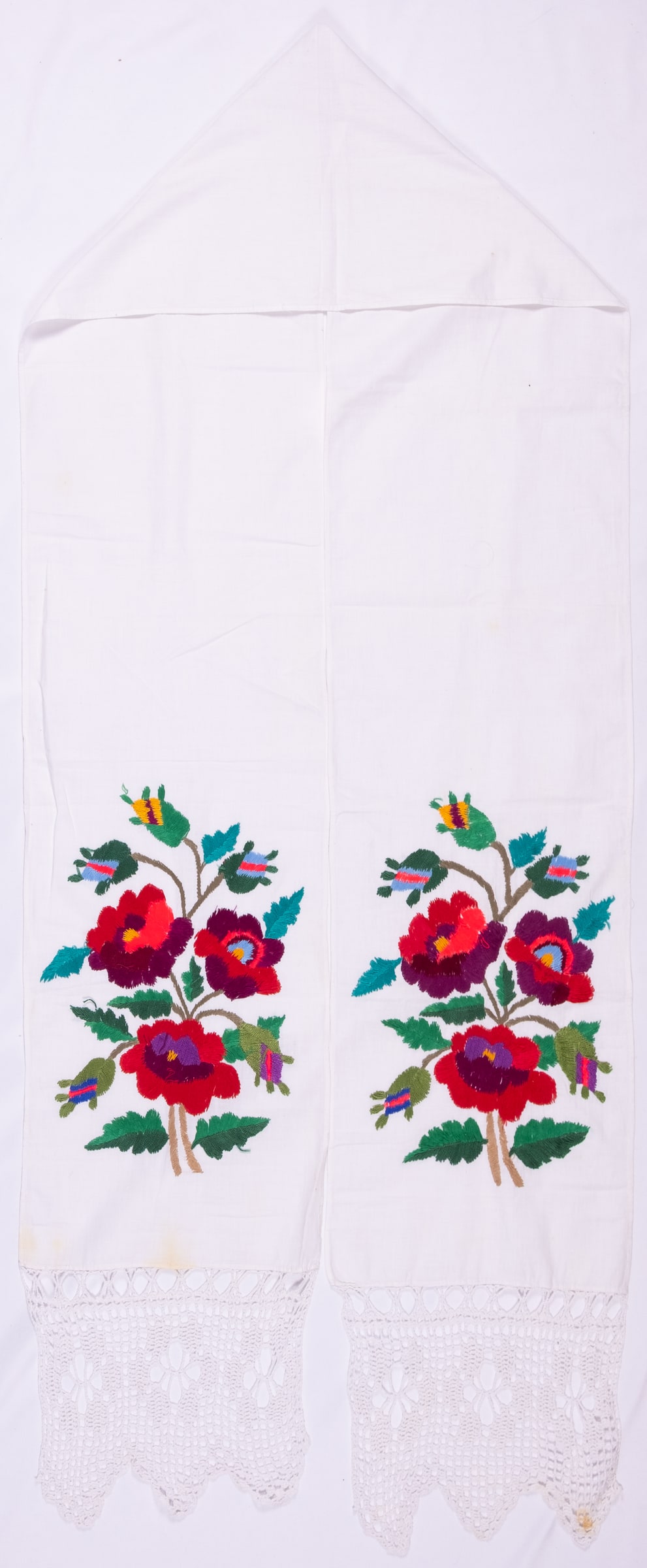 Ukrainian rushnyk — 205 — Satin stitch, Free style satin stitch — Flowers — Zablotska-Koval collection