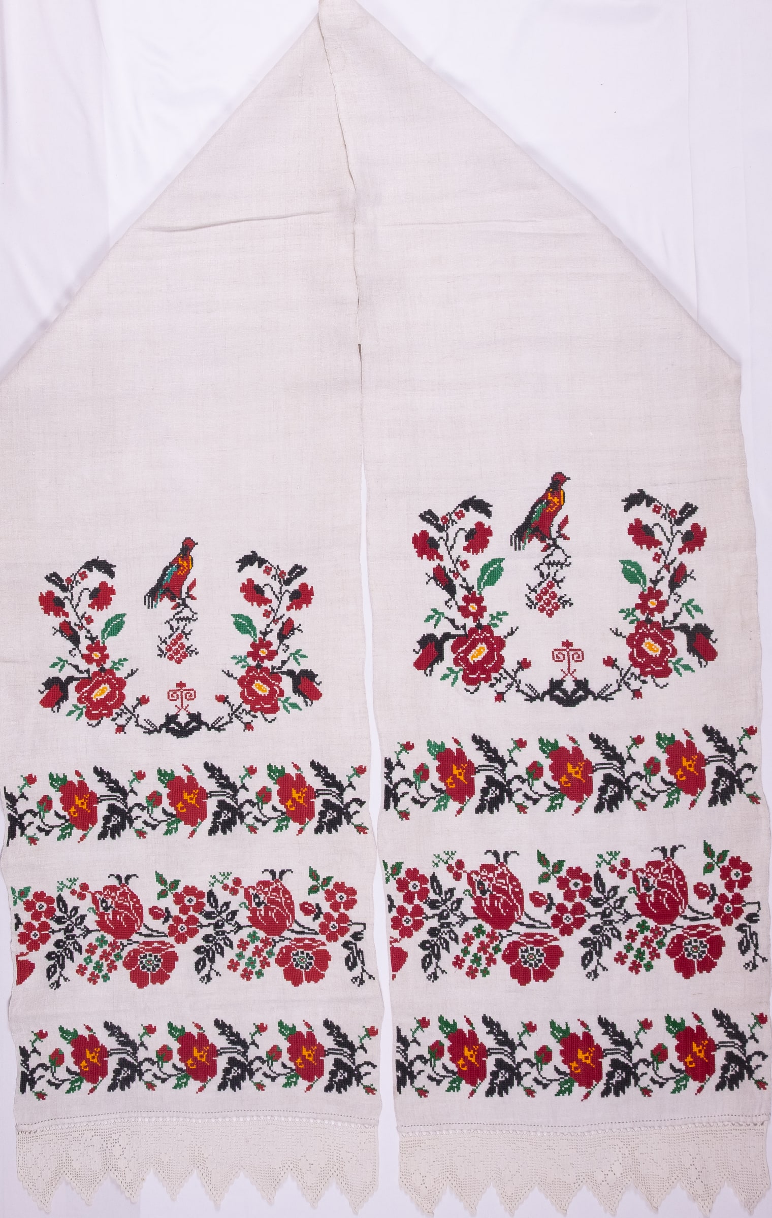 rushnyk ukrainien — 239 — Point de croix — Région de Poltava — Oiseaux, Fleurs — collection Zablotska-Koval