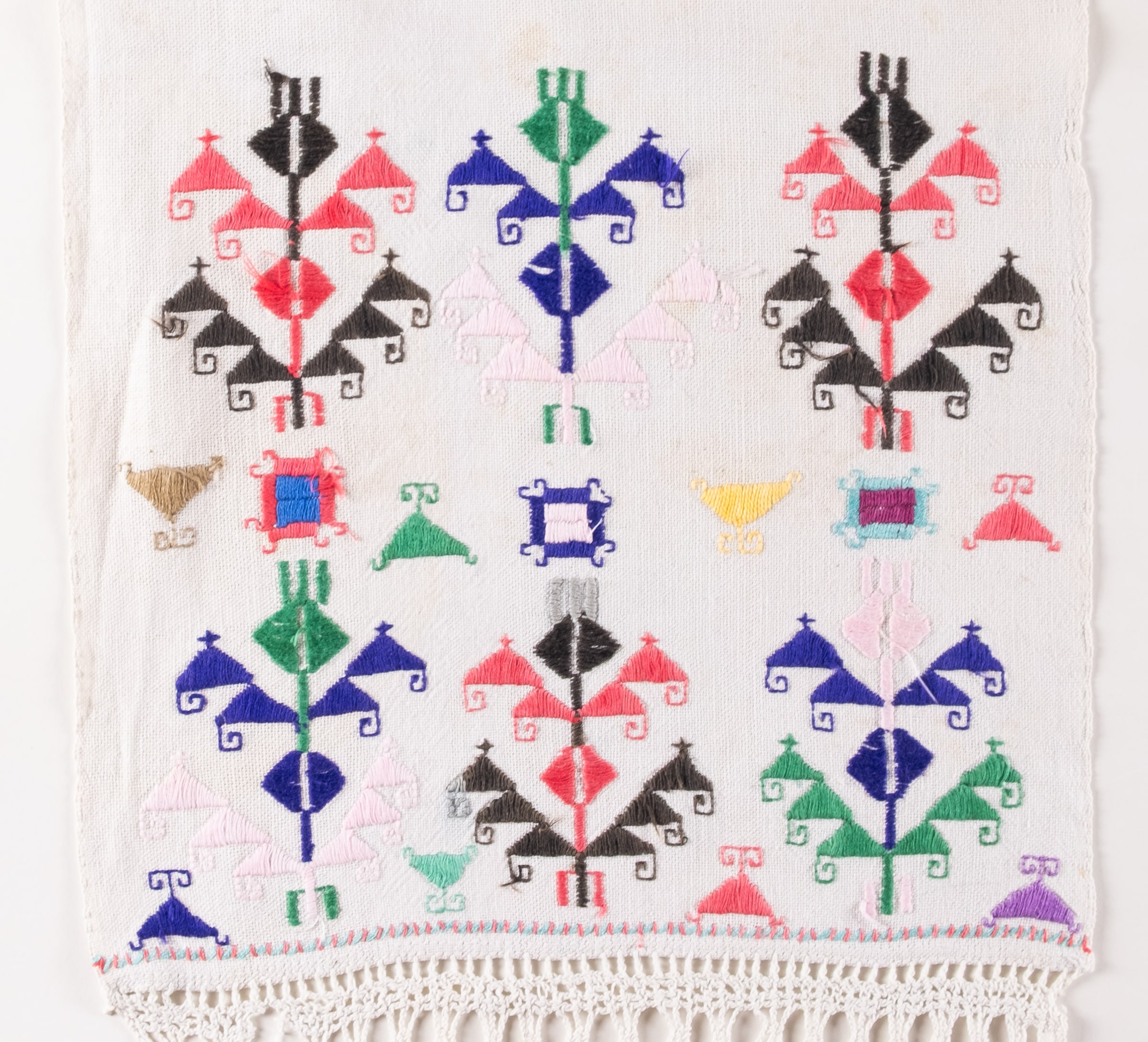 Embroidery end 1