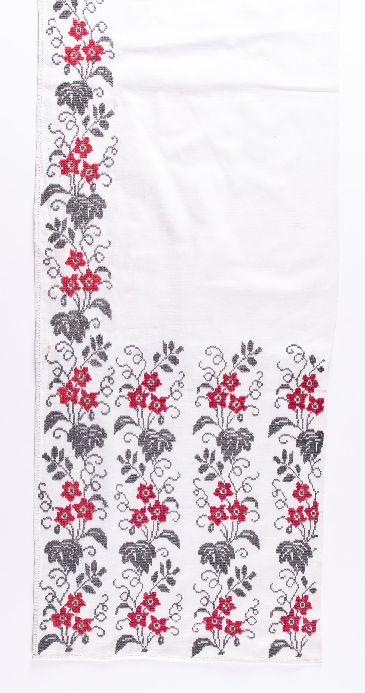 Embroidery end 1