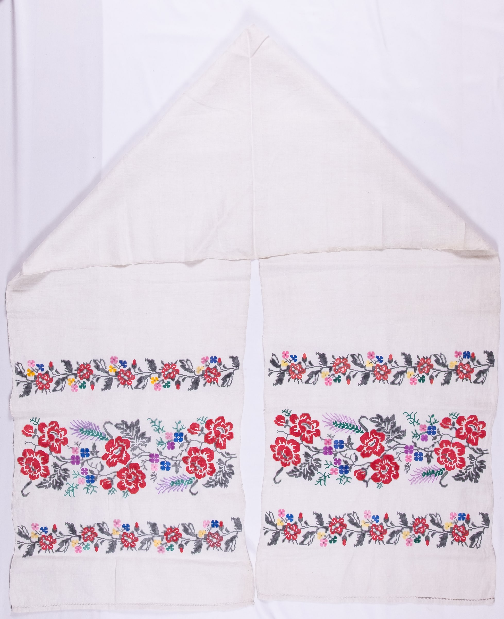 rushnyk ukrainien — 275 — Point de croix — Slobodachyna — Fleurs — collection Zablotska-Koval