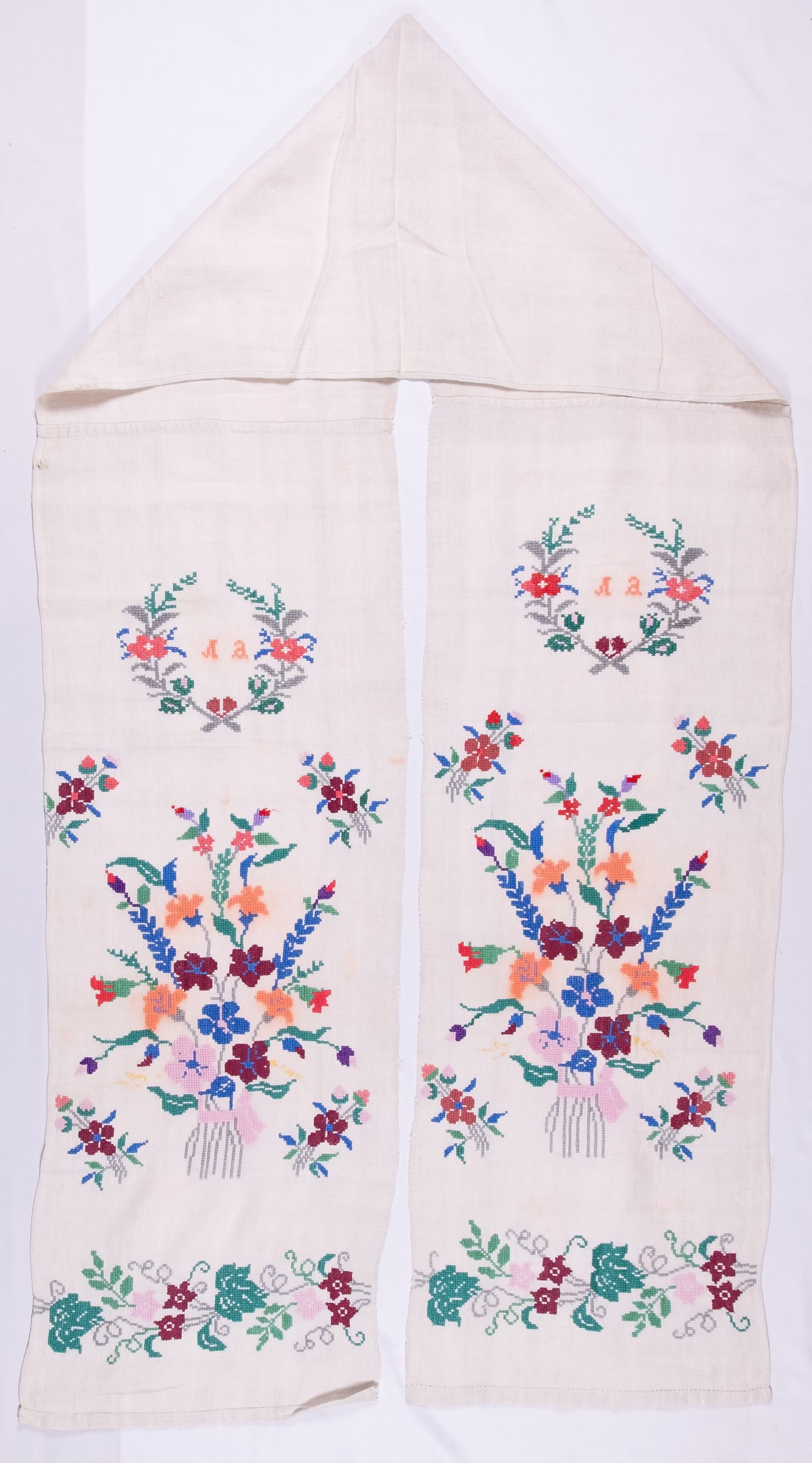 Ukrainian rushnyk — 276 — Cross-stitch — Sloboda Ukraine — Flowers — Zablotska-Koval collection