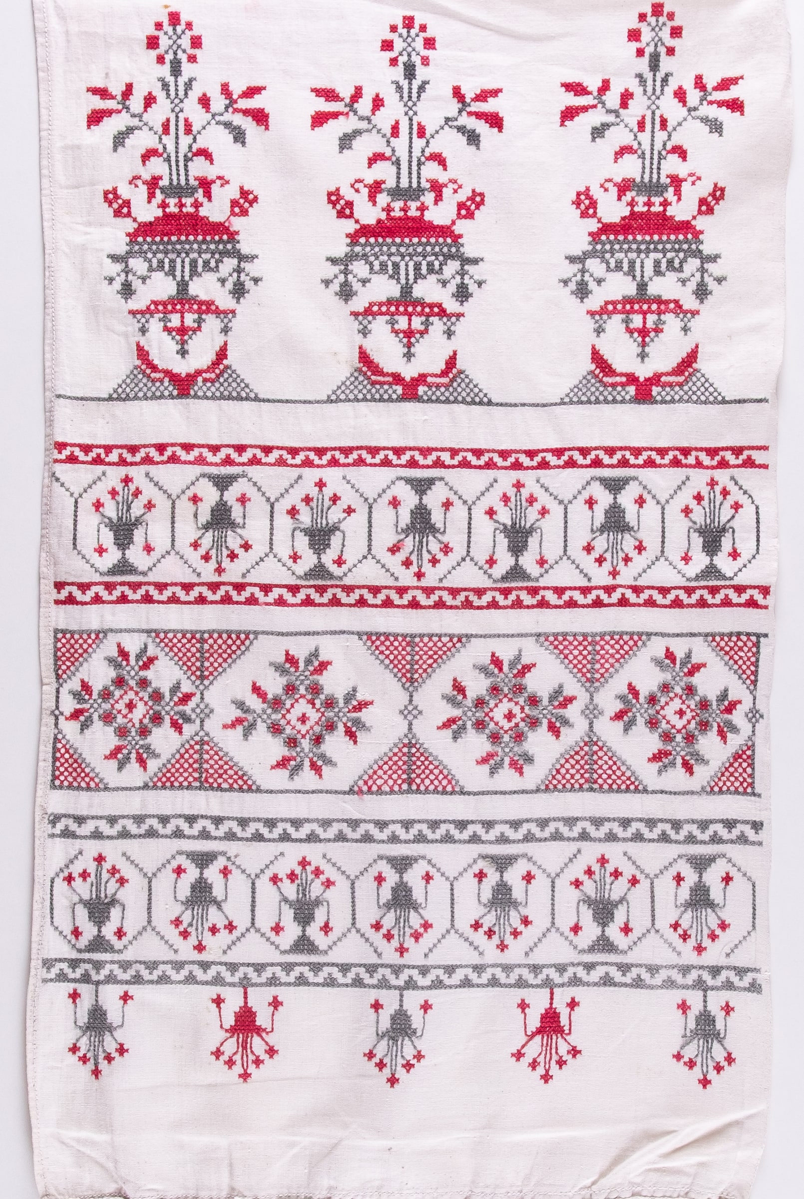 Embroidery end 1