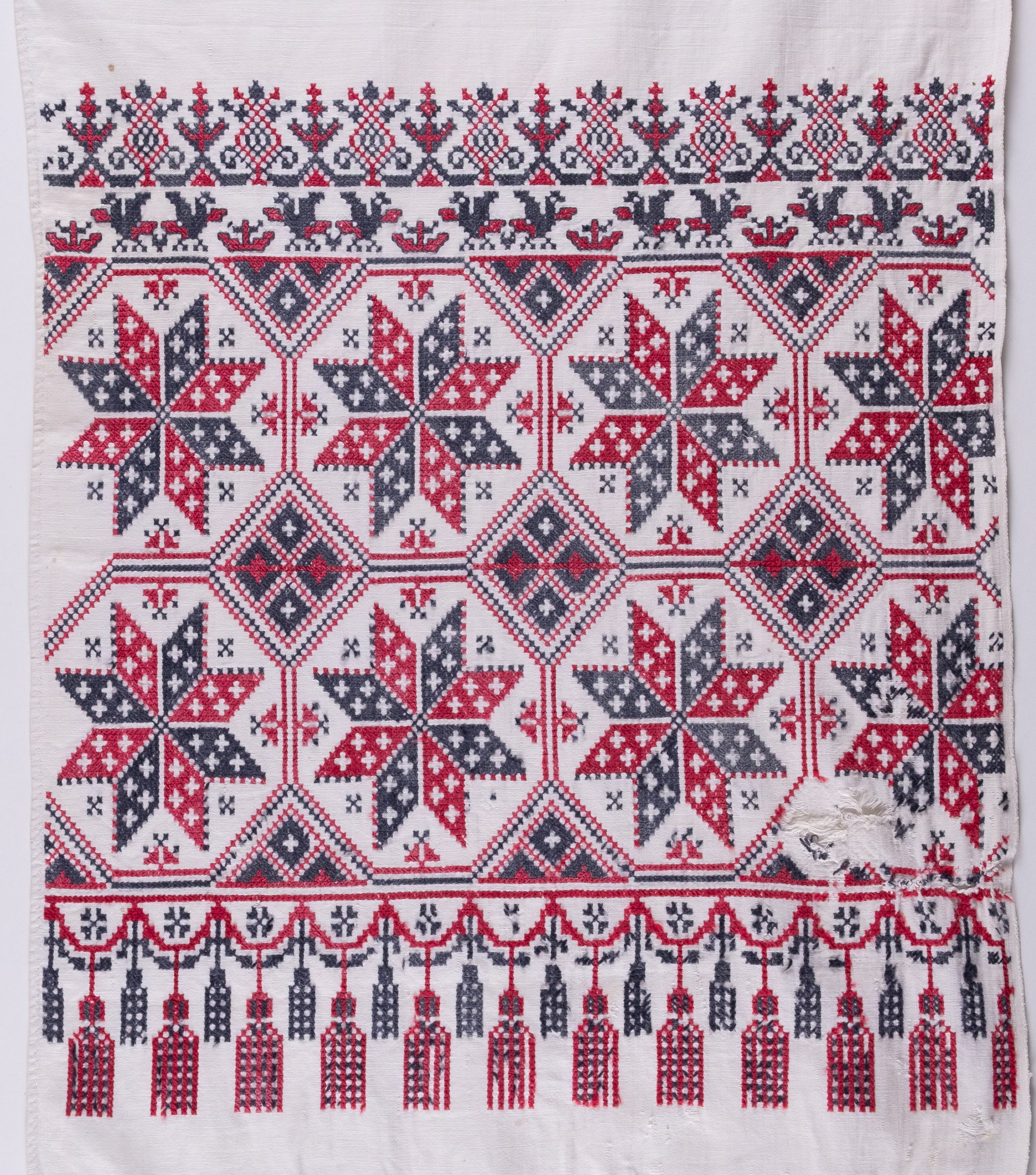 Embroidery end 1