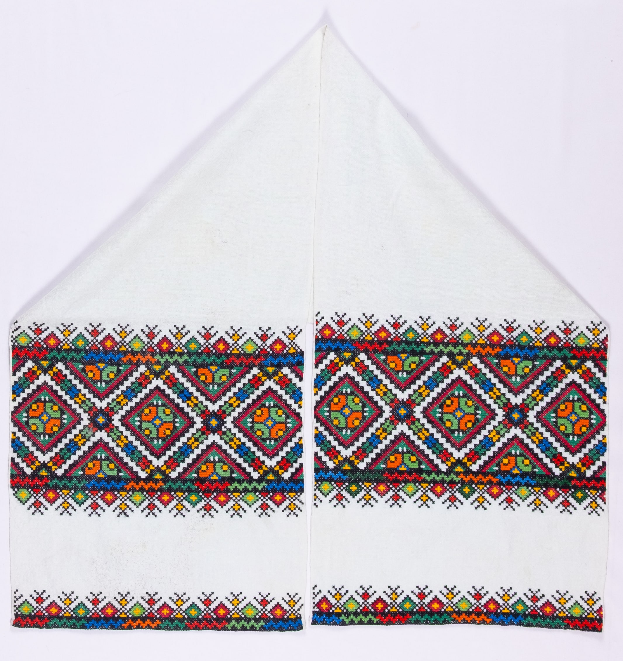 rushnyk ukrainien — 330 — Point de croix — collection Zablotska-Koval
