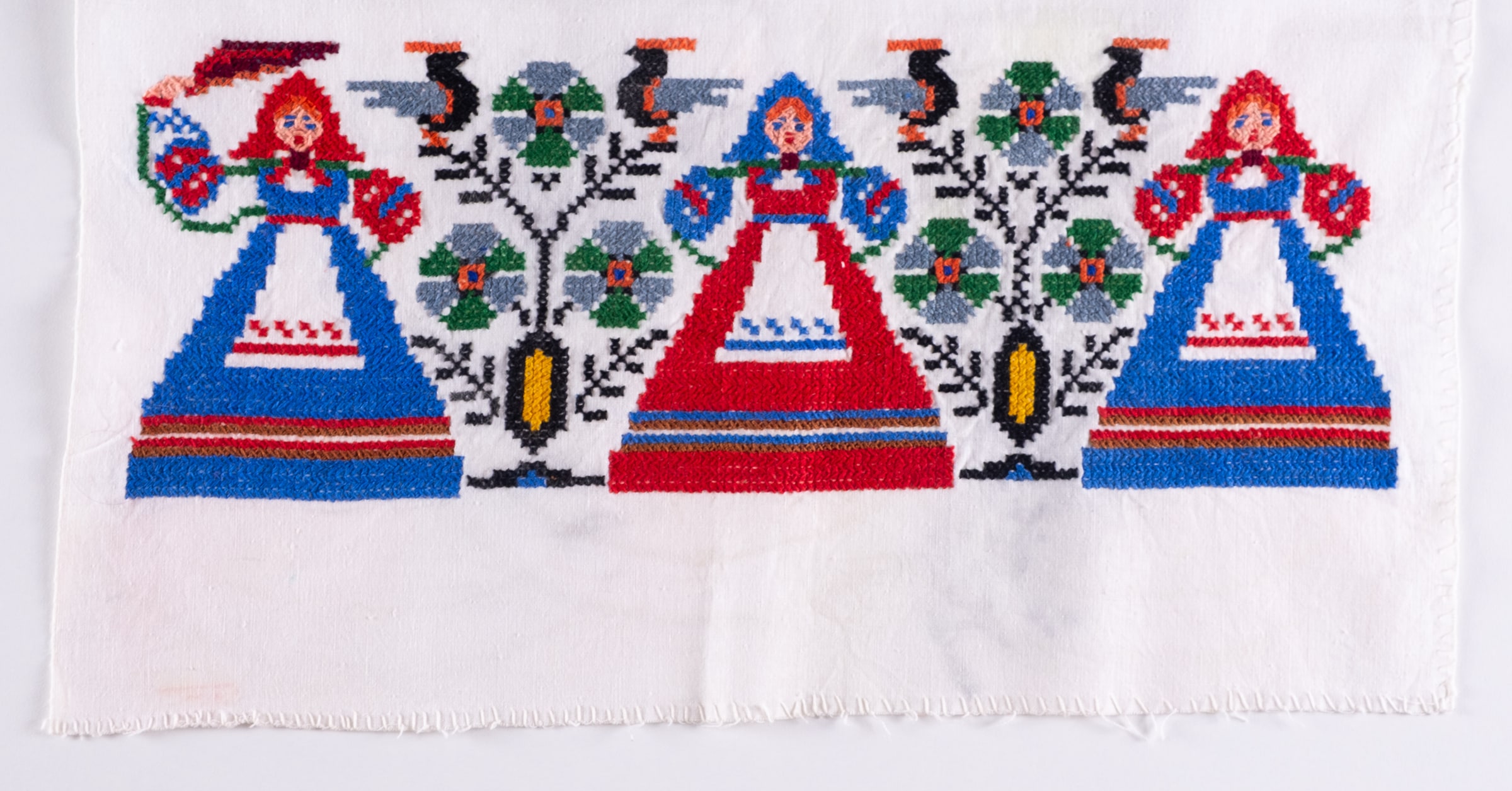 Embroidery end 1