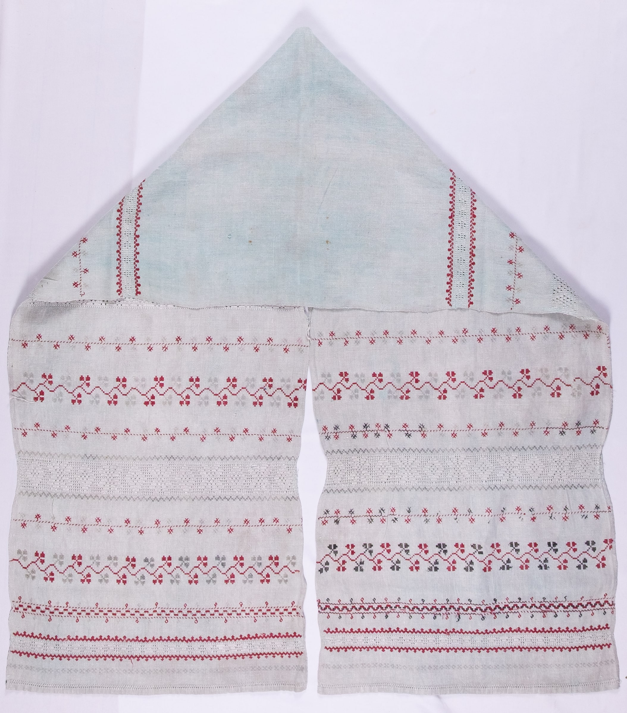 rushnyk ukrainien — 393 — Broderie à fils tirés — collection Zablotska-Koval