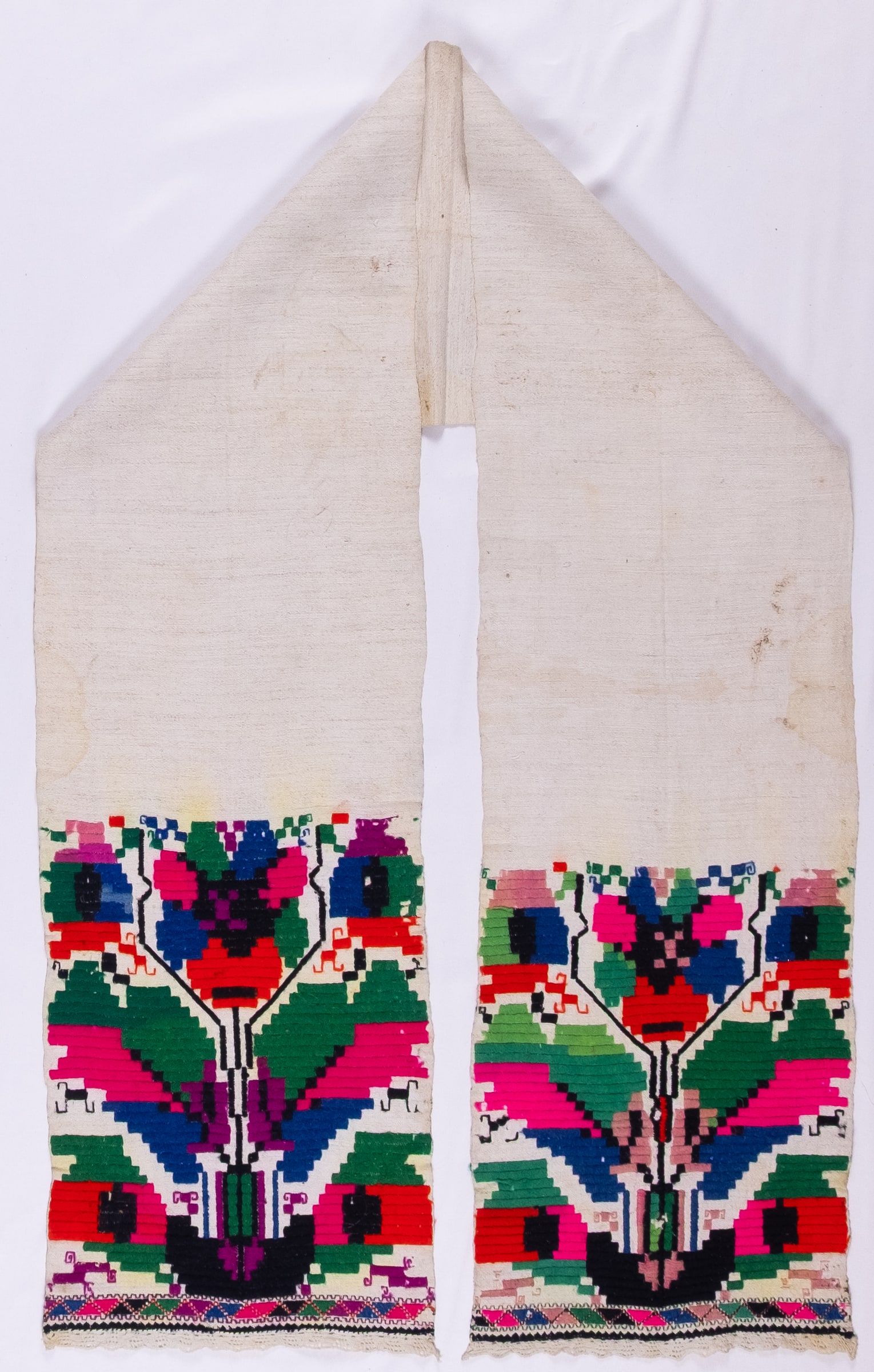 rushnyk ukrainien — 61 — Passé plat, Passé plat compté, Passé plat compté droit — Podolie orientale — Fleurs — collection Zablotska-Koval