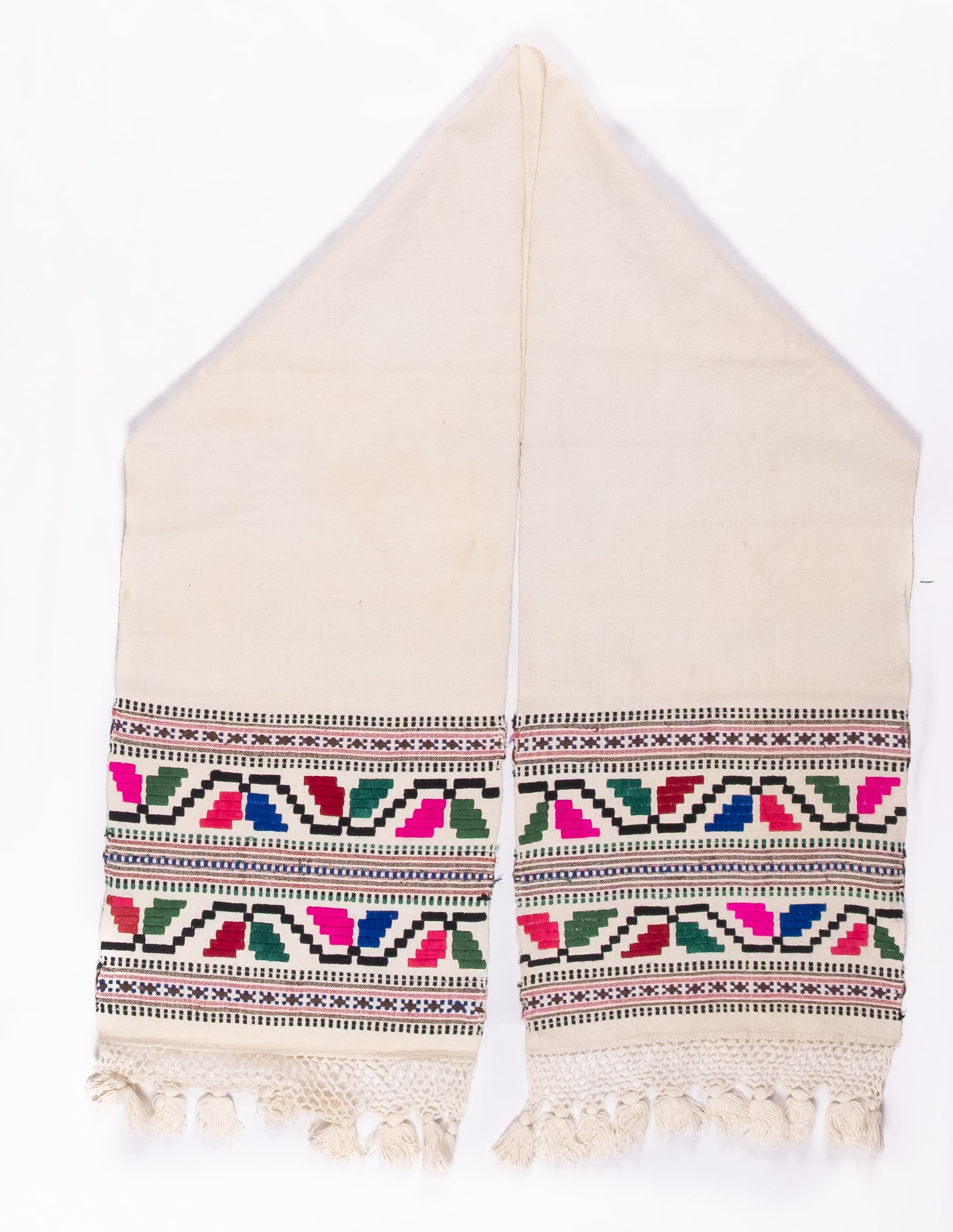 Ukrainian rushnyk — 76 — Satin stitch, Weaving, Counted satin stitch, Straight counted satin stitch — Eastern Podolia — Zablotska-Koval collection