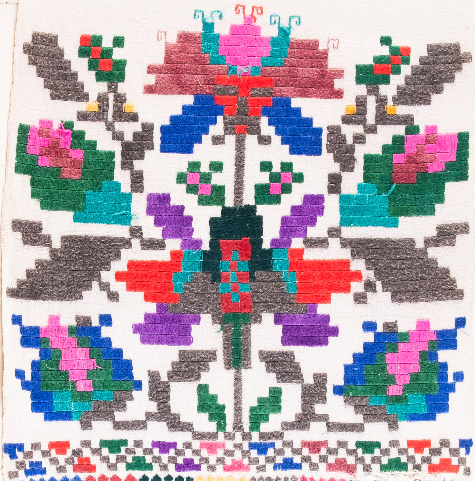 Embroidery end 1